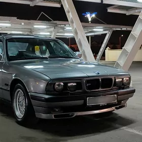 BMW E34 1989