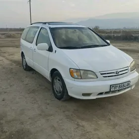 Toyota Sienna 2000