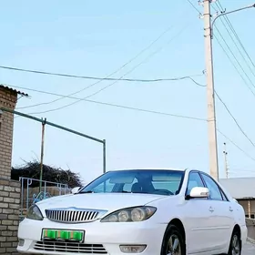 Toyota Camry 2004