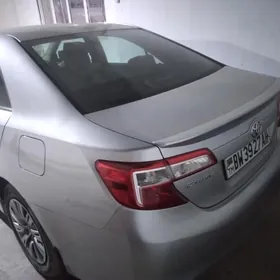 Toyota Camry 2012