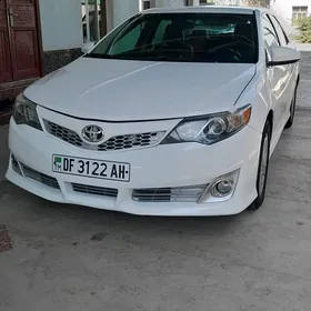 Toyota Camry 2013