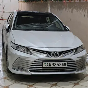 Toyota Camry 2022