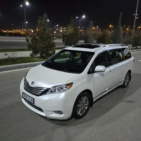 Toyota Sienna 2017