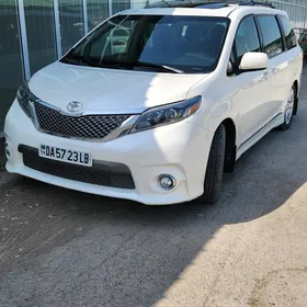 Toyota Sienna 2017