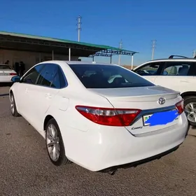 Toyota Camry 2015