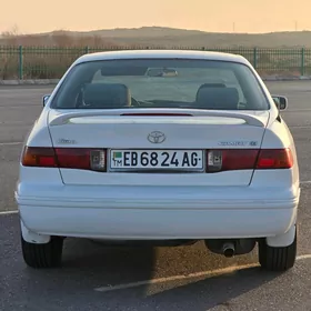 Toyota Camry 2000