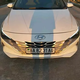 Hyundai Elantra 2021