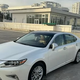 Lexus ES 350 2016