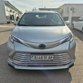 Toyota Sienna 2021