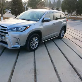 Toyota Highlander 2017