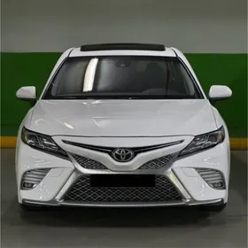 Toyota Camry 2020