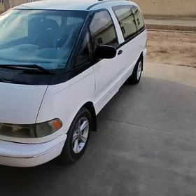 Toyota Previa 1991