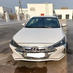 Hyundai Elantra 2019