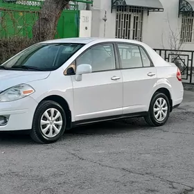 Nissan Versa 2010