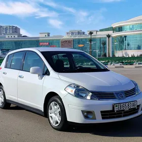 Nissan Versa 2010