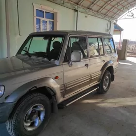 Mitsubishi Pajero 1999