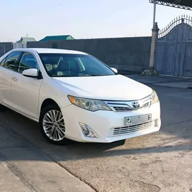 Toyota Camry 2011