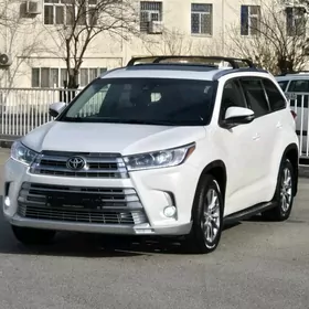 Toyota Highlander 2018