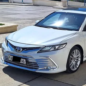 Toyota Camry 2020