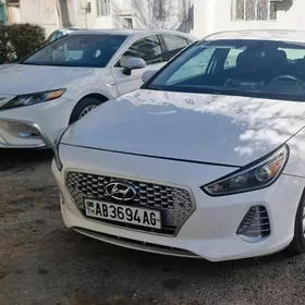 Hyundai Elantra GT 2018