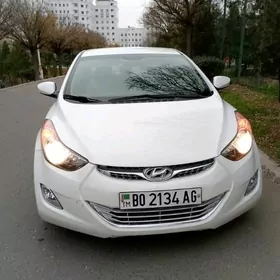 Hyundai Elantra 2013