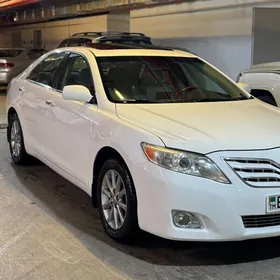 Toyota Camry 2011