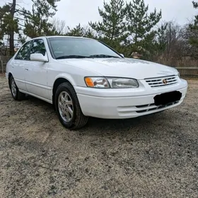 Toyota Camry 1999