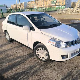 Nissan Versa 2010