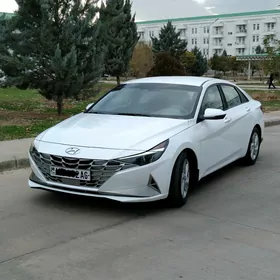 Hyundai Elantra 2021