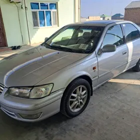 Toyota Camry 2001