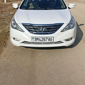 Hyundai Sonata 2011