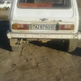 Lada Niva 1984