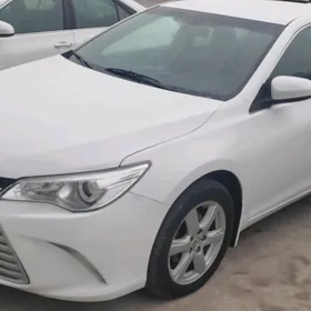 Toyota Camry 2016