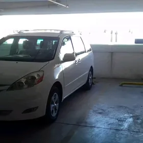 Toyota Sienna 2008