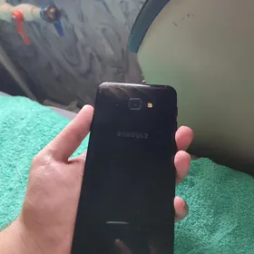 samsung j4