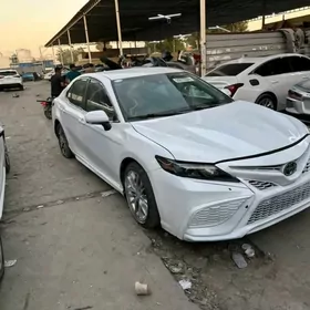 Toyota Camry 2022