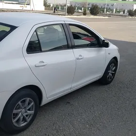 Toyota Yaris 2008