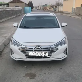 Hyundai Elantra 2020