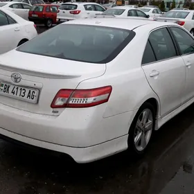 Toyota Camry 2011