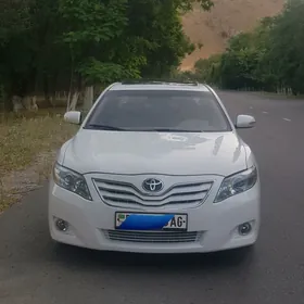 Toyota Camry 2011