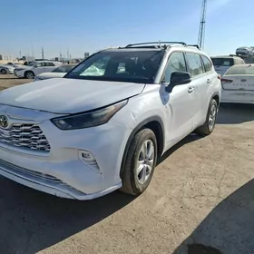 Toyota Highlander 2022