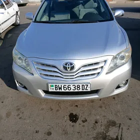 Toyota Camry 2011