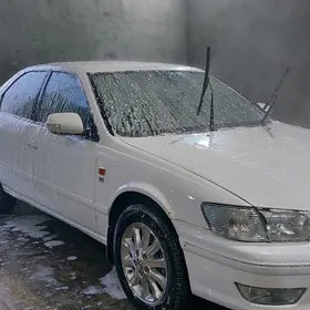 Toyota Camry 2000