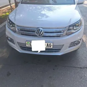 Volkswagen Tiguan 2014