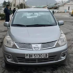 Nissan Versa 2010