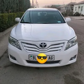 Toyota Camry 2011