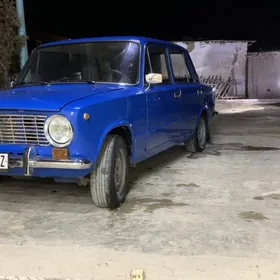 Lada 2104 1985