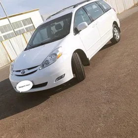 Toyota Sienna 2006