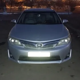 Toyota Camry 2014