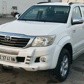 Toyota Hilux 2012